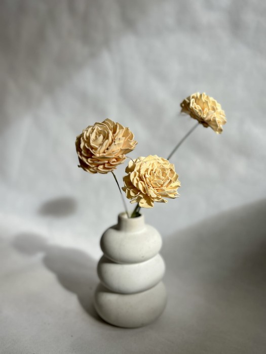 Kwiat shola - Dalia kremowa 8cm