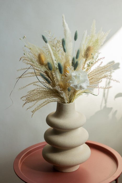 Bukiet miętowy z białą różą stabilizowaną