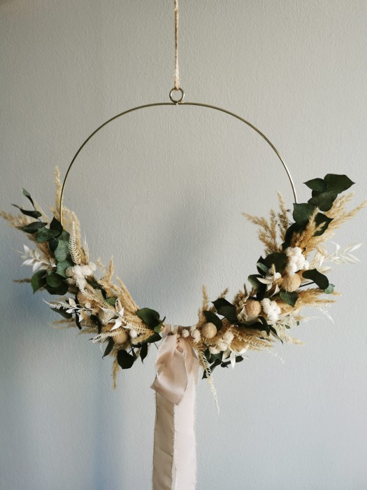 Wianek beżowy z eukaliptusem